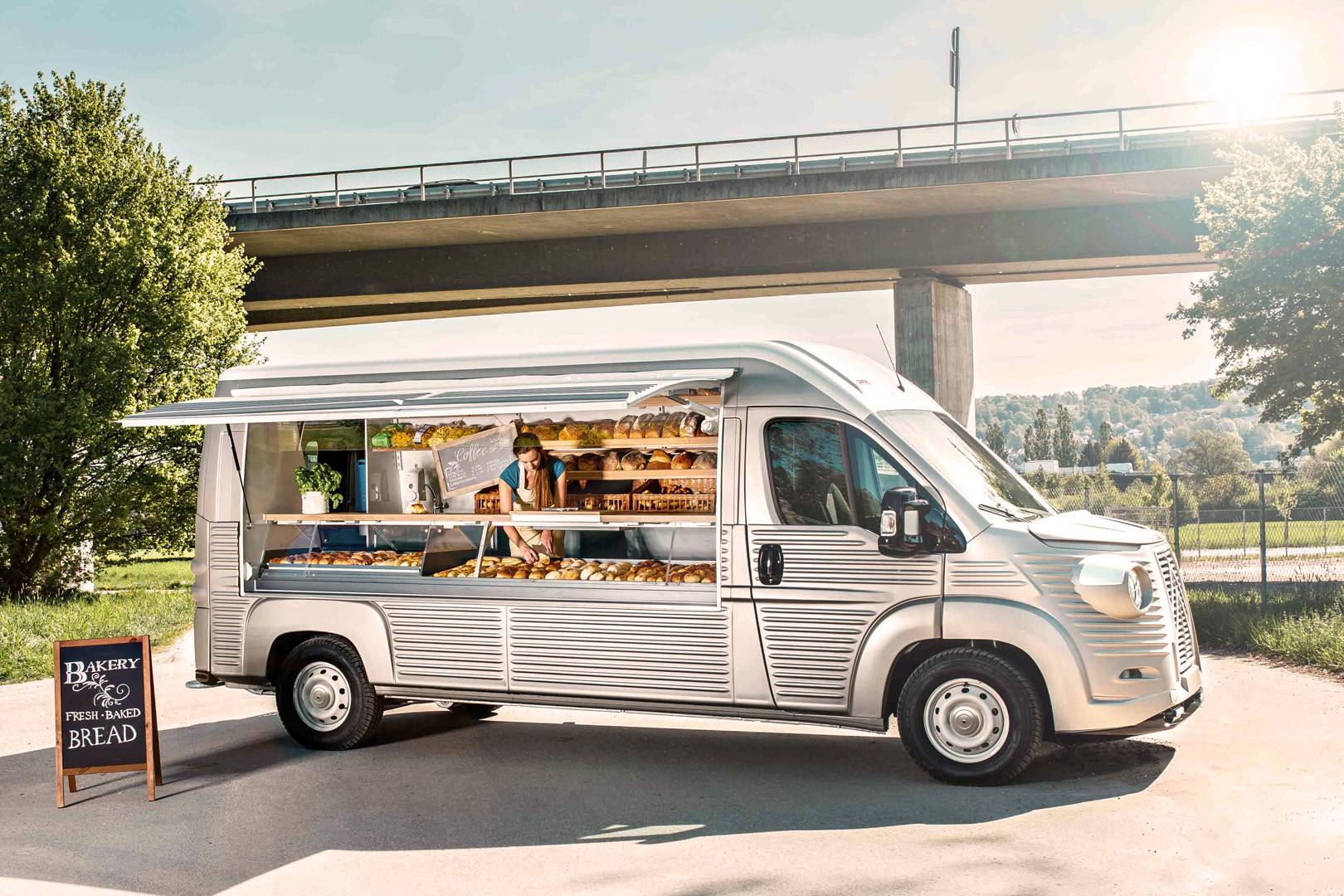 Foodtruck Type H rétro boulangerie